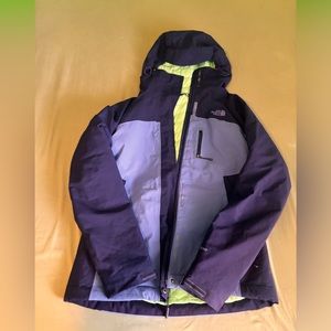 Size small North Face snow jacket